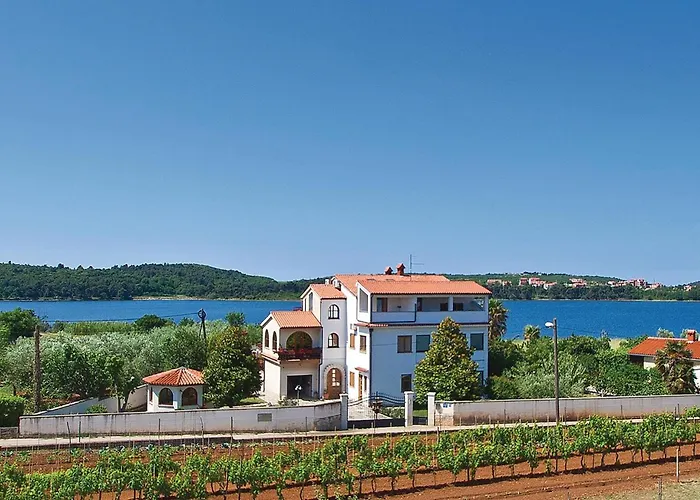 Cozy Apartment In Pula With Wifi